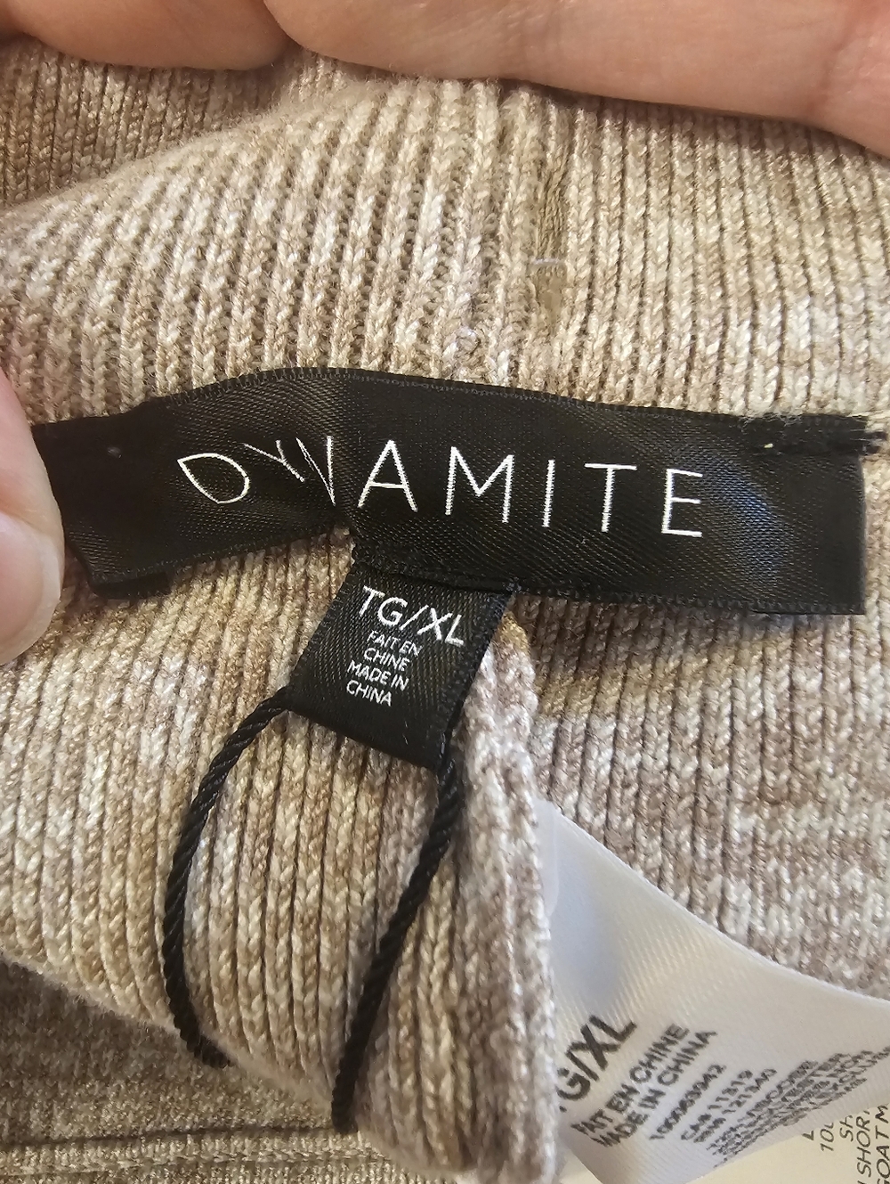 Light Beige and White Dynamite Rib Yarn Shorts - Picture 3 of 10